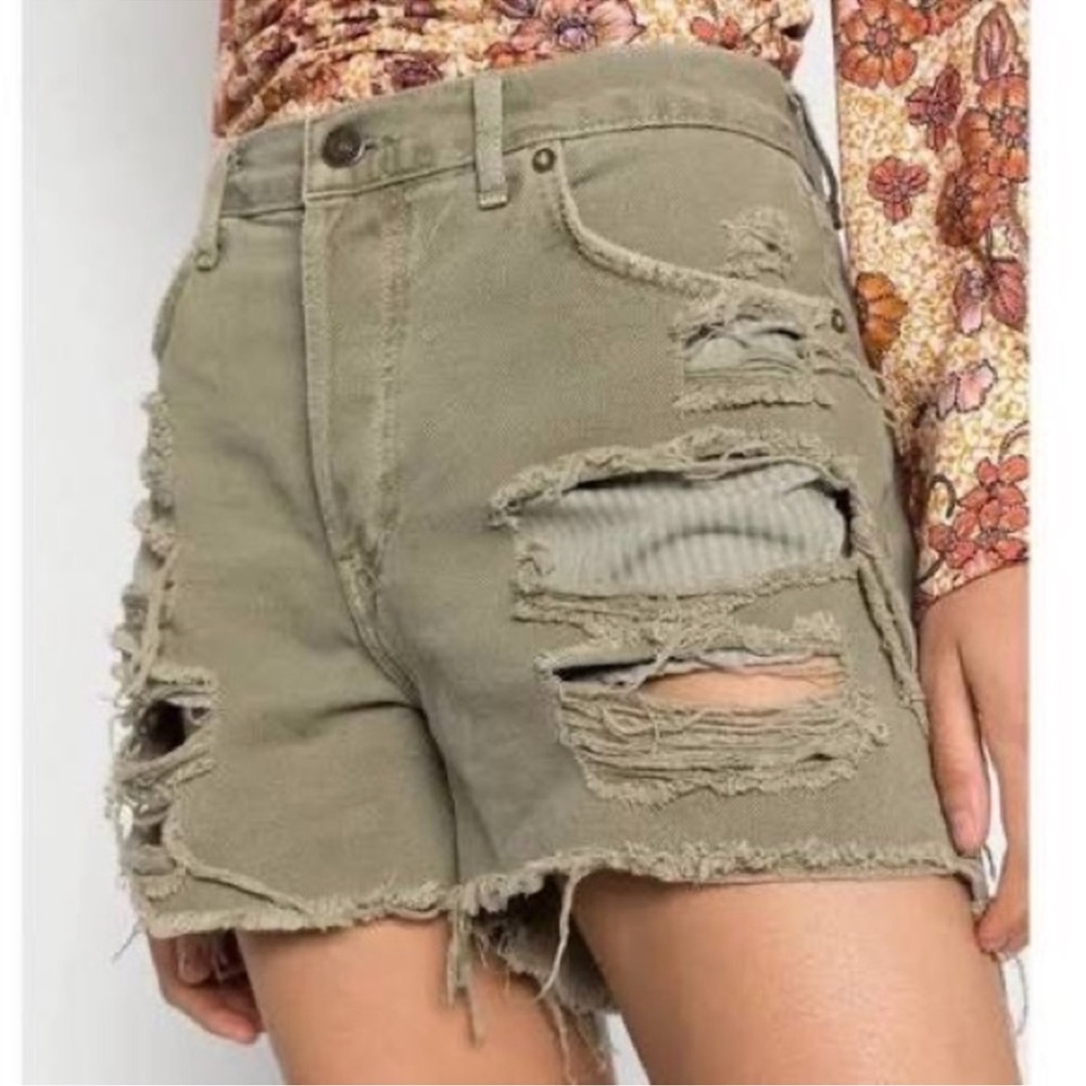 Free People We The Free‎ Maggie Shorts Army Green Size 31